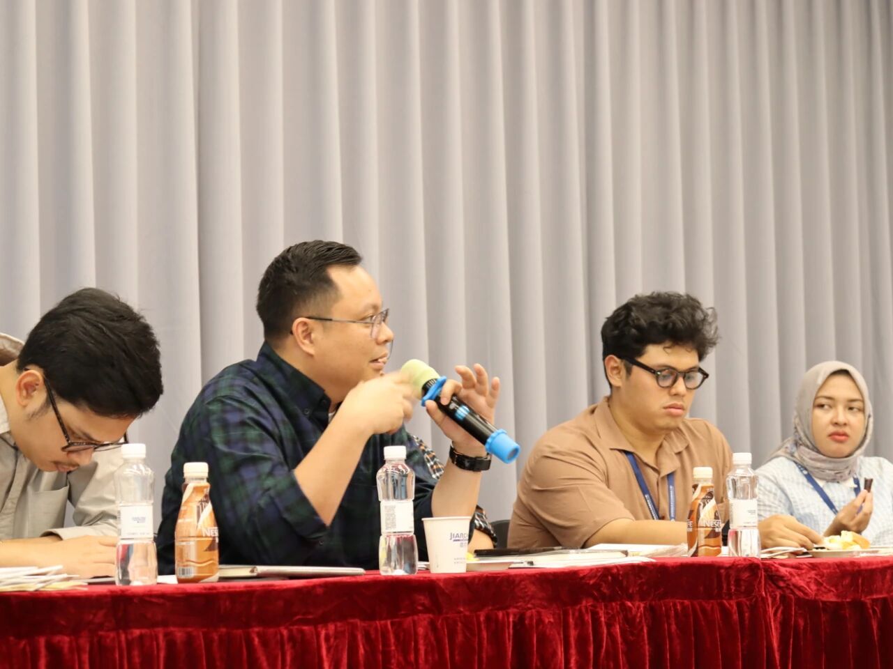 嘉戎技術(shù)交流會現(xiàn)場 嘉戎技術(shù)交流會現(xiàn)場