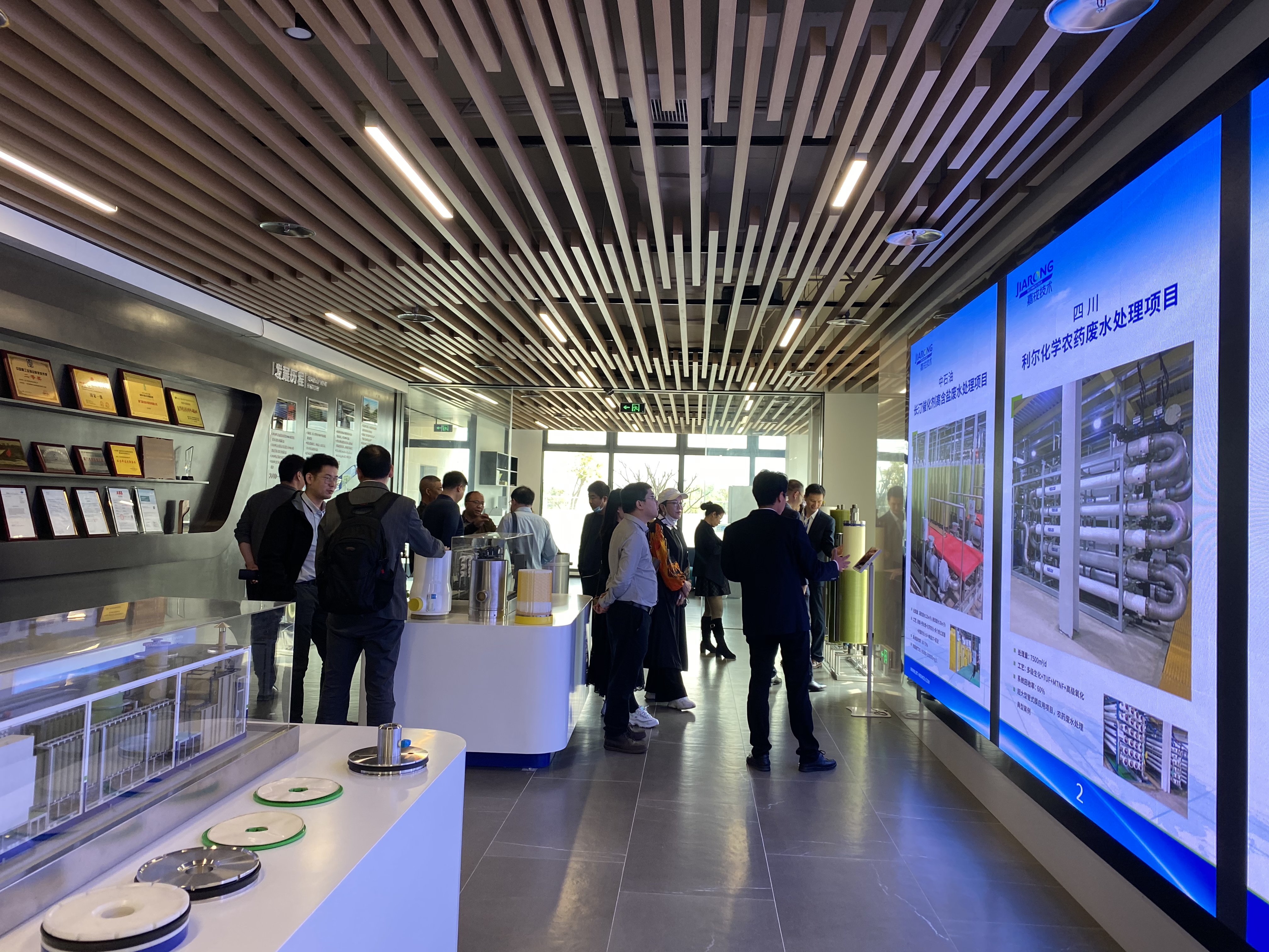 1619428263333175.jpg 1619428263333175.jpg