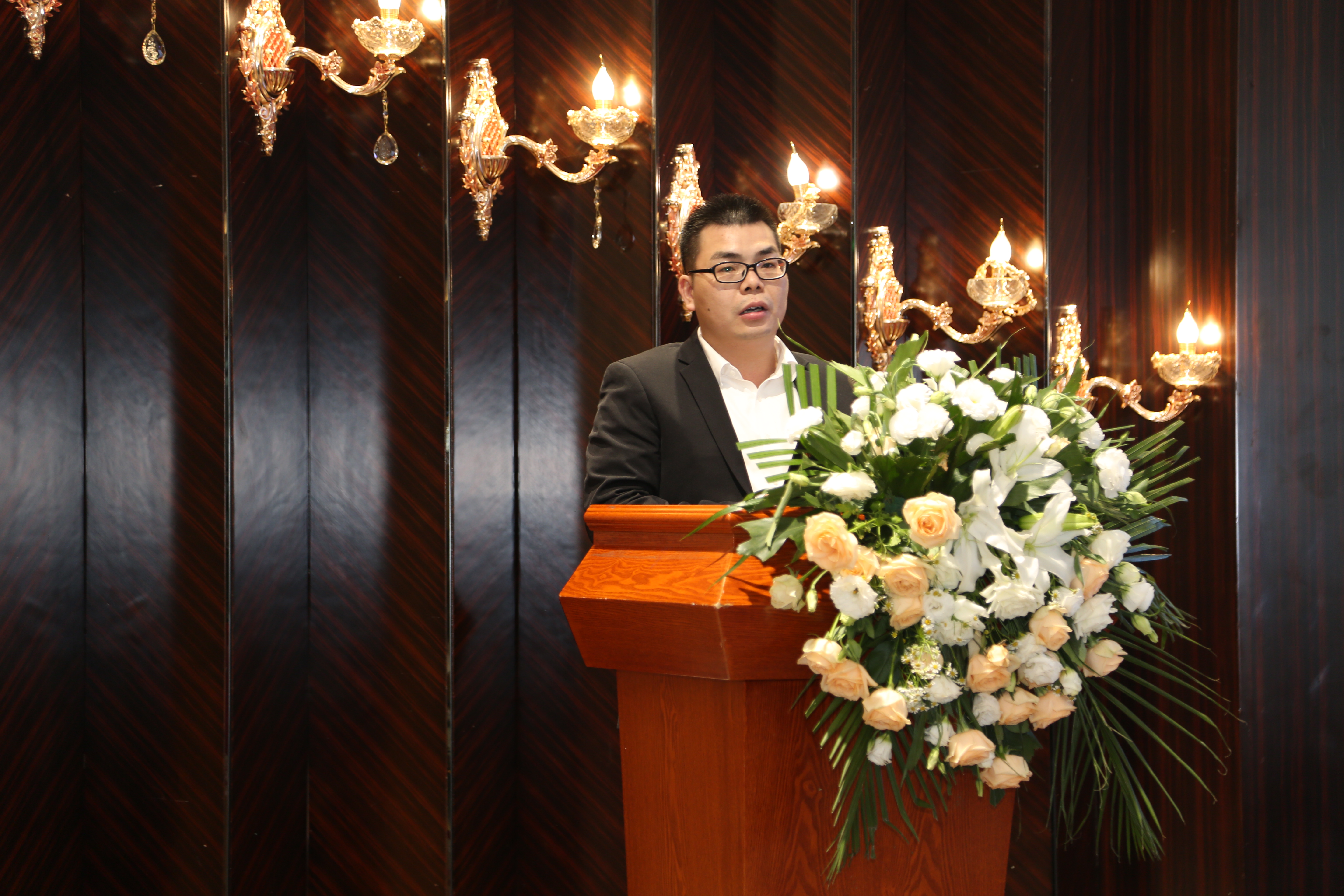 1634893917834212.jpg 1634893917834212.jpg